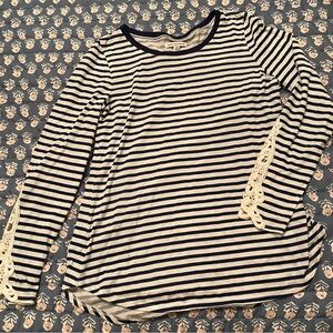 American Eagle striped long sleeve size L
